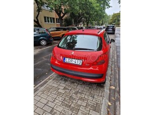 PEUGEOT 207 1.4 HDi Van