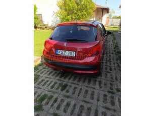 PEUGEOT 207 1.4 VTi Premium