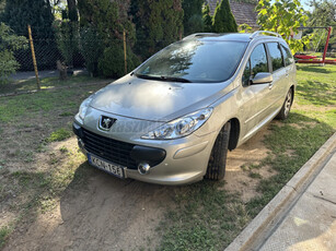 PEUGEOT 307 SW 2.0 HDi Premium