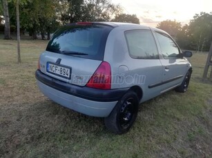 RENAULT CLIO 1.4 RXE