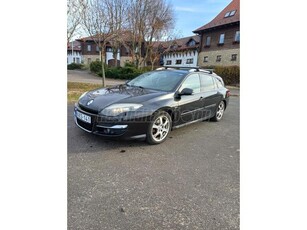 RENAULT LAGUNA 2.0 dCi Black Edition