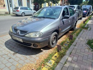 RENAULT MEGANE 1.4 16V Alize