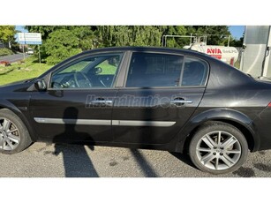 RENAULT MEGANE 1.6 Dynamique Plus