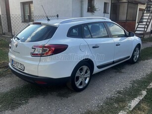 RENAULT MEGANE Grandtour 1.6 Dynamique 110LE/ GARANTÁLT KM/ FRISS MŰSZAKI/ TEMPOMAT/ SZERVÍZKÖNYV/ TÉLI-NYÁRI KERÉK