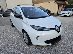 RENAULT ZOE Intens Q210 60.000 KM KLIMA TOLATÓKAMERA GYÖNYHÁZFEHÉR KULCSNÉLKÜLI NYITÁS INDÍTÁS ALUFELNI