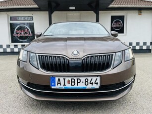 SKODA OCTAVIA 1.5 TSI ACT Style DSG MAGYAR! Sérülésmentes!