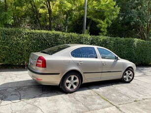 SKODA OCTAVIA 1.6 Ambiente