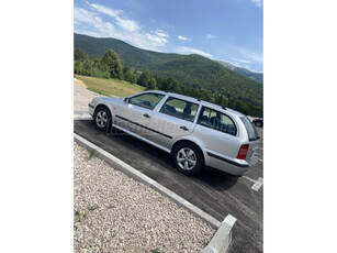 SKODA OCTAVIA 1.6 GLX