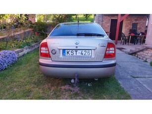 SKODA OCTAVIA 1.6 Tour