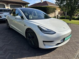 TESLA MODEL 3 Standard Range Plus Aut