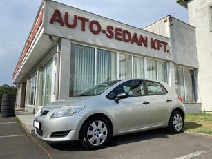 TOYOTA AURIS 1.4 150 ezer Km - Megkímélt állapot