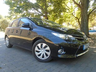 TOYOTA AURIS 1.6 Live CSERÉLHETŐ