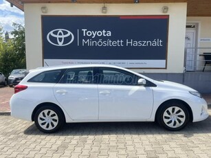 TOYOTA AURIS Touring Sports 1.6 Active Limited