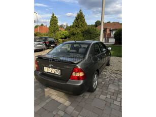 TOYOTA COROLLA Sedan 1.4 Harmony