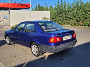 TOYOTA COROLLA Sedan 1.4 Harmony Plus