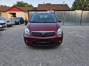 TOYOTA COROLLA VERSO 2.0 D-4D