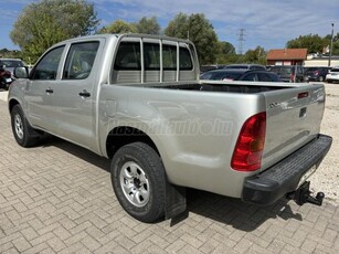 TOYOTA HI LUX Hilux 2.5 D-4D 4x4 Double Comfort