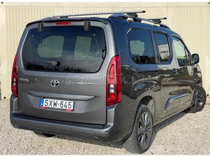 TOYOTA PROACE City Verso 1.2T Family Plus L2H1 [7 személy] MAGYAR// 14eKM// GYÁRIGARANCIA// 7ÜLÉS // HOSSZÍTOTT//