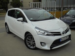 TOYOTA VERSO 2.0 D-4D Lounge