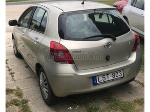 TOYOTA YARIS 1.0