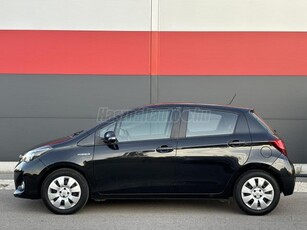 TOYOTA YARIS 1.5 HSD Active (Automata) Toyota Szervizkönyvel! Tolatókamerával!