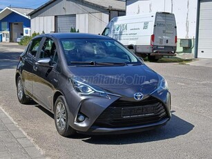 TOYOTA YARIS 1.5 VVT-i Hybrid Trend Comfort e-CVT T.KAMERA-SÁV T-15ALU-EL ABLAK-DIGIT KLÍMA-ÜTKÖZÉS MEGELŐZŐ-96eKm