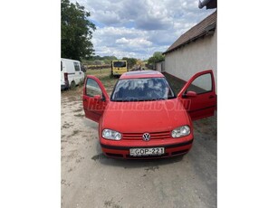 VOLKSWAGEN GOLF IV 1.6 25 év