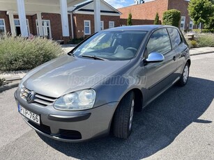 VOLKSWAGEN GOLF V 1.4 Comfortline