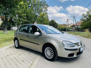 VOLKSWAGEN GOLF V 1.4 Trendline