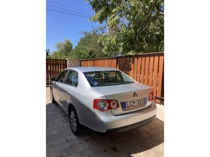 VOLKSWAGEN JETTA V 1.6 Comfortline