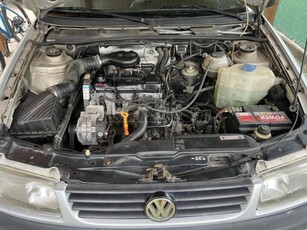 VOLKSWAGEN PASSAT IV 1.8 CL Family