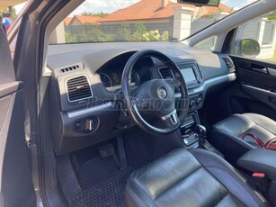 VOLKSWAGEN SHARAN 2.0 CR TDI Highline DSG [7 személy]