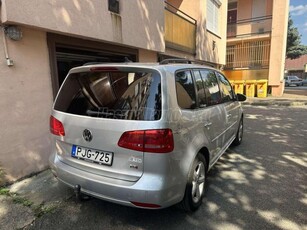 VOLKSWAGEN TOURAN 1.6 CR TDI Highline