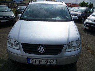 VOLKSWAGEN TOURAN 1.6 Trendline JOL BEVÁLT BENZINES SZIVO MOTOR!!!