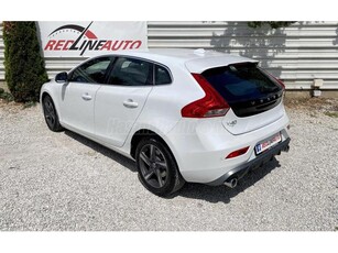 VOLVO V40 2.0 D [D2] Summum R-Design CrystalWhitePearl