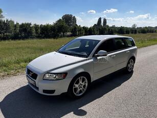 VOLVO V50 1.6 D Navi, Xenon, Ülésfűtés