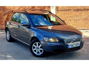 VOLVO V50 1.6 Momentum T.radar. Digit klima. Tempomat