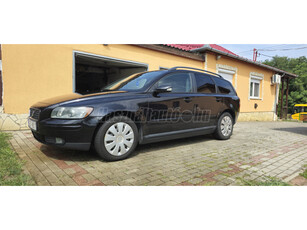 VOLVO V50 2.4 D [D5] Summum (Automata)