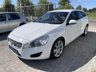 VOLVO V60 2.0 D [D3] Momentum Geartronic 5 HENGERES-VOLVO MOTOROS !GARANTÁLT KM.TEMPOMAT.D.D.KLÍMA.XENON