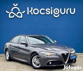 ALFA Romeo Giulia 2.2 D / Akár 1 év Garancia!/...