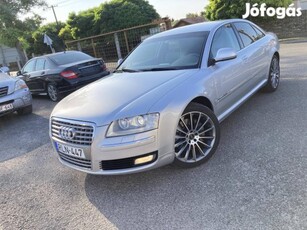 AUDI A8 4.2 V8 FSI quattro Tiptronic ic