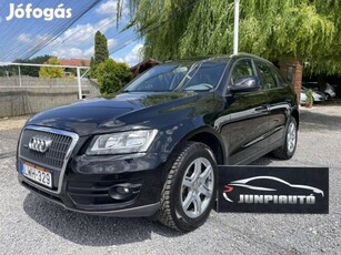 AUDI Q5 2.0 4x4 Megkímélt autó gondos gazdától...