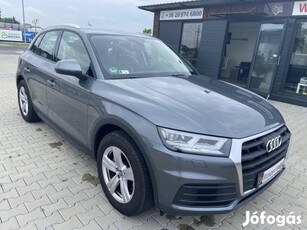 AUDI Q5 35 TDI Basis S-tronic Navi.Kamera.Ül.fű...