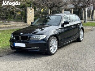 BMW 116i 5 Ajtós! Fekete! Manuális Váltó. Alufe...