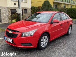 Chevrolet Cruze 1.6 Base Garantált KM-Törésmentes