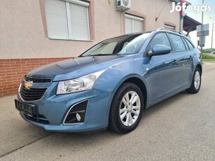 Chevrolet Cruze SW 1.6 LT Plus Sérmentes. végig...