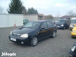 Chevrolet Lacetti Sedan 1.6 16V Platinum Benzin...