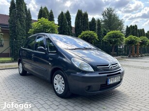 Citroen Xsara Picasso 1.6 Comfort Friss Műszaki