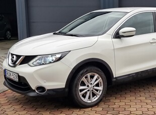 Eladó használt Nissan Qashqai - 1.5 dCi Tekna, 5 ajtó, 6 fokozatú manuális / kézi váltó