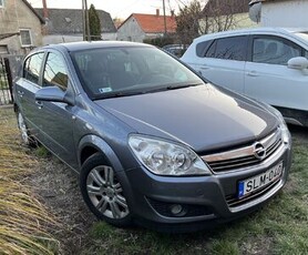 Eladó használt Opel Astra H - 1.6 Enjoy